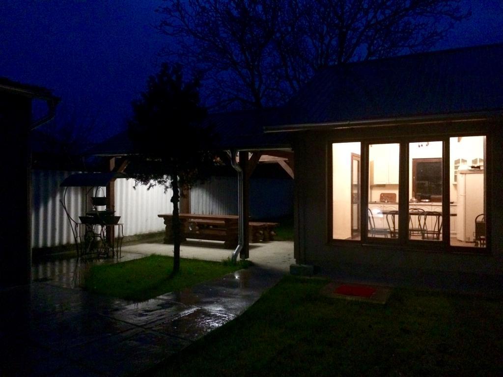 Bereg-Travel Hotell Exteriör bild